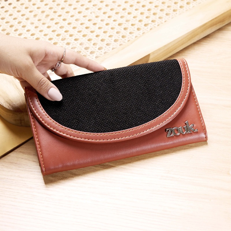 Jet Black Kyra Flap Wallet