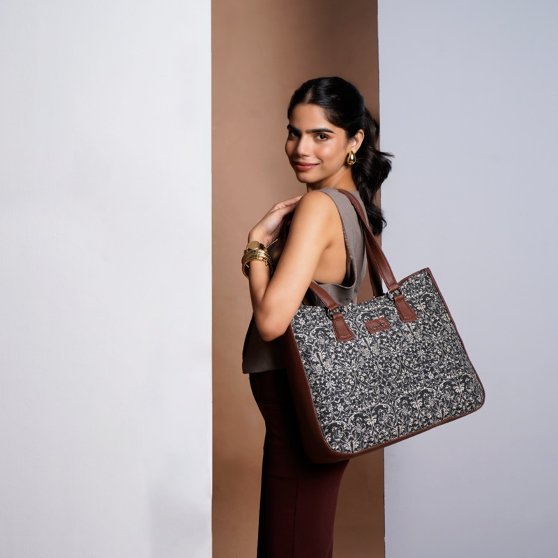 Lattice Lace Getaway Handbag