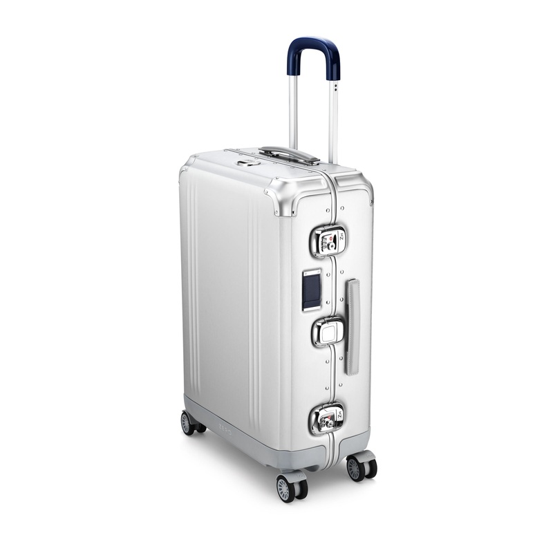 Pursuit Aluminum | Medium Travel Case SILVER