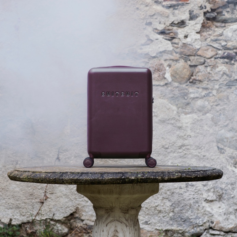 Mystique – Cherry Lacquer – Carry-on (55 cm)