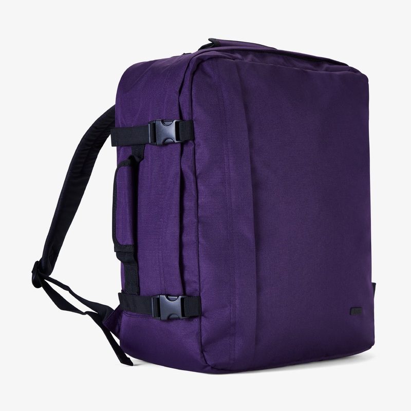 Cabin Medium Backpack in Purple Purple