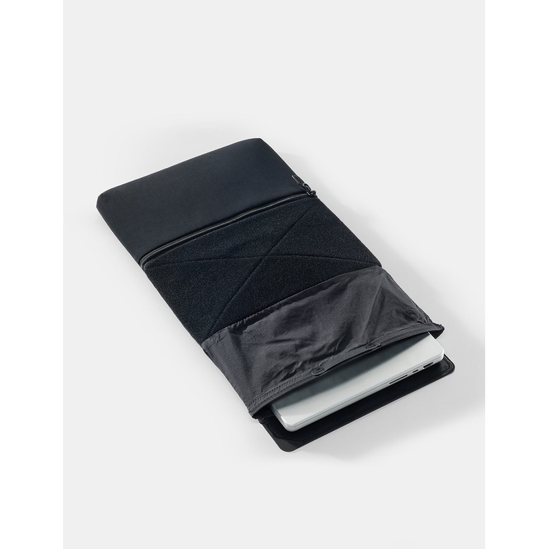 Laptop Base Layer Black