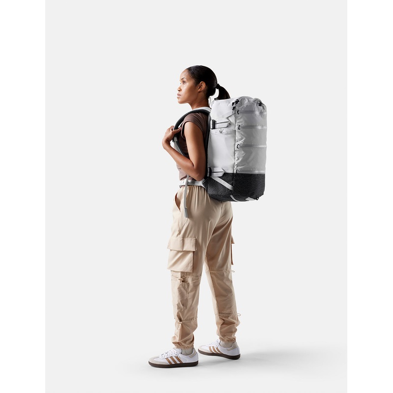 SEG28 Backpack Arctic White