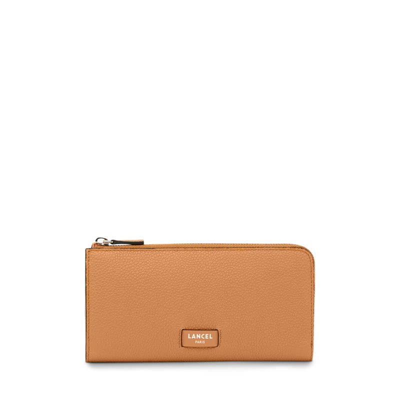 Zipped slim wallet