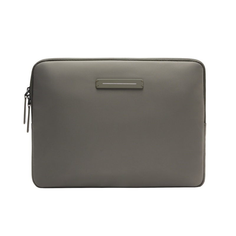 Gion Laptop Case 13″ / Dark Olive / Recycled Nylon
