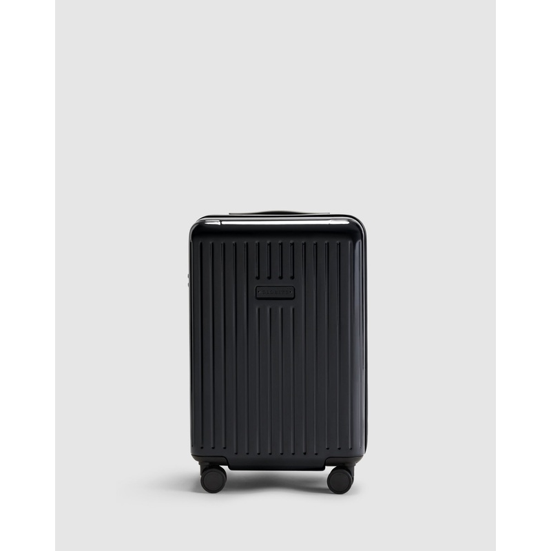 Carry On Suitcase – Onyx Black