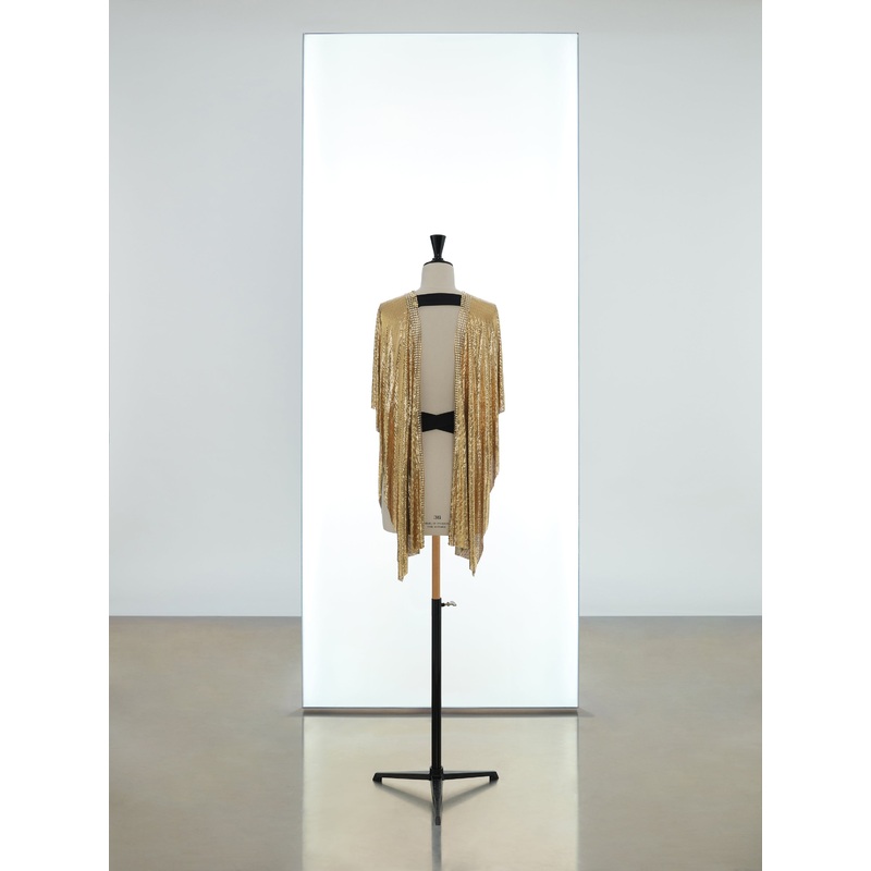 Backless draped short sleeves top