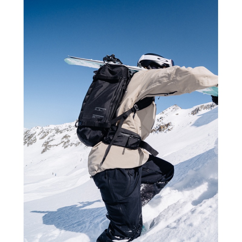 Backcountry Backpack 25L Black Out Black Out