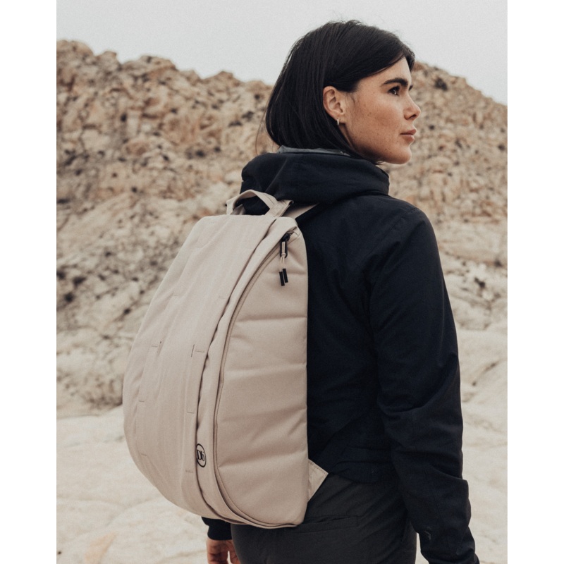 Hugger 1st Generation Base Backpack 15L Fogbow Beige Fogbow Beige