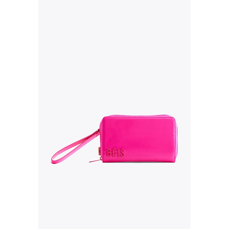 The Travel Wallet in Barbie Pink