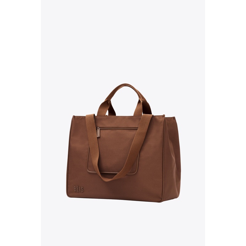 The East To West Tote in Maple