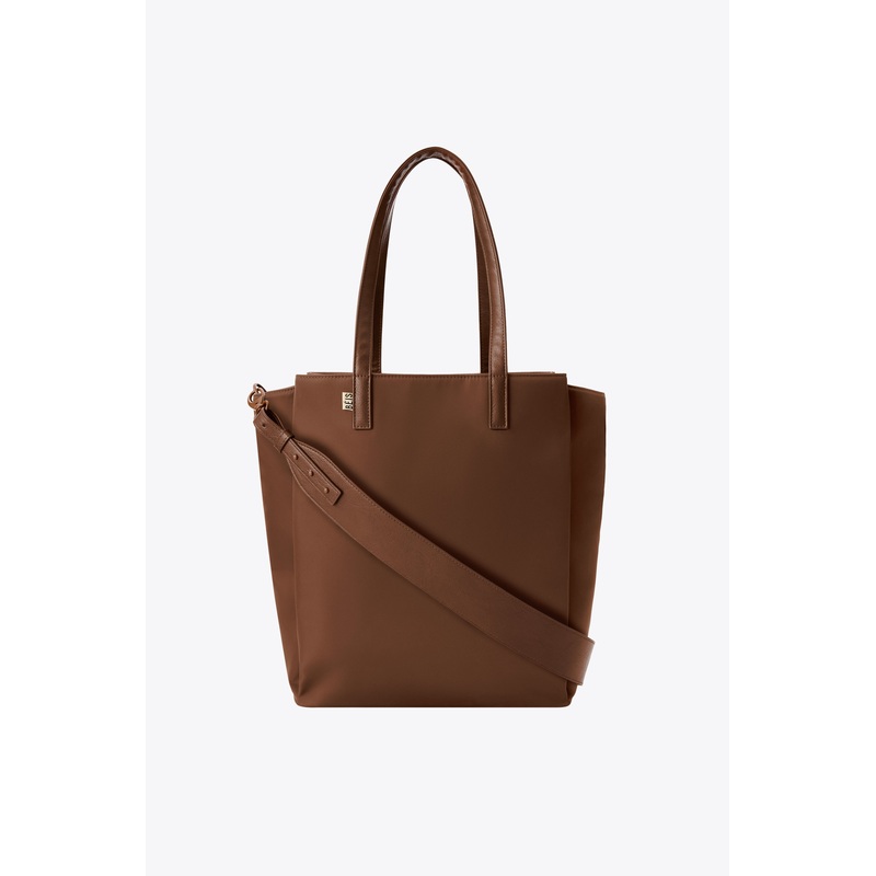 The Commuter Tote in Maple