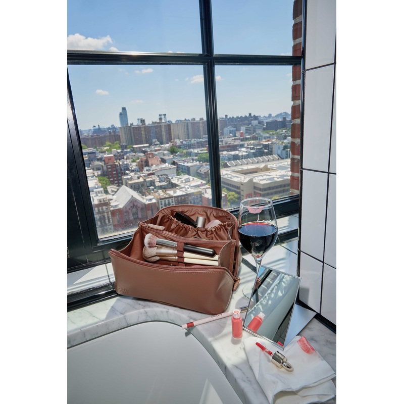 The Essential Toiletry Kit in Maple