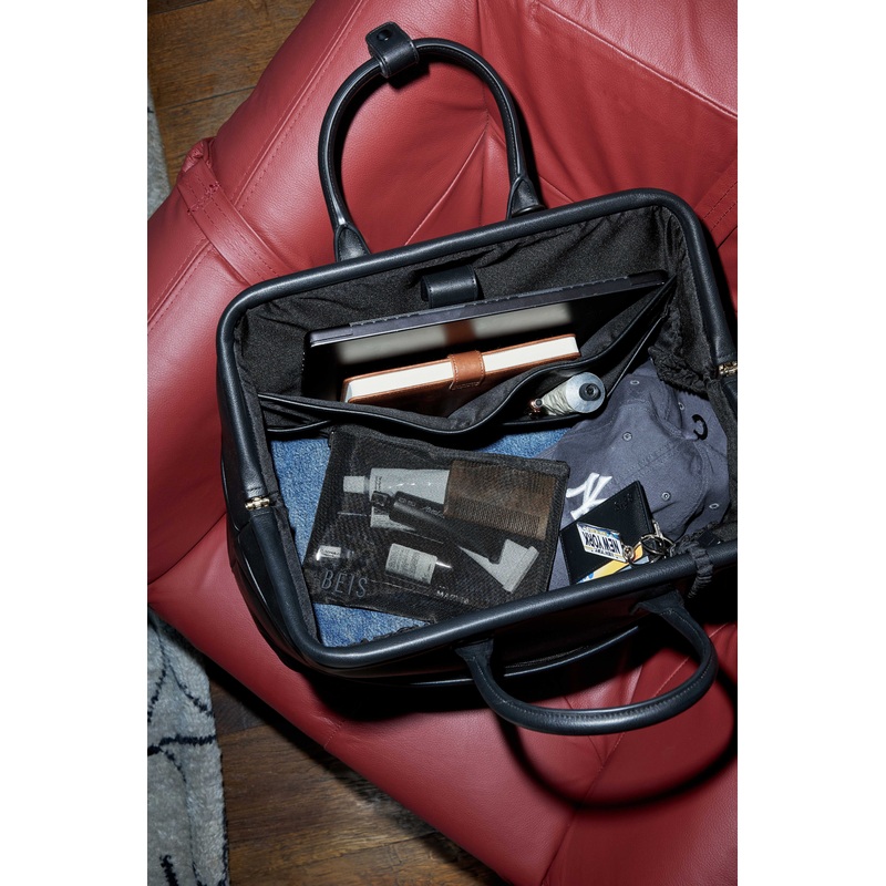 The Essential Weekender in Black