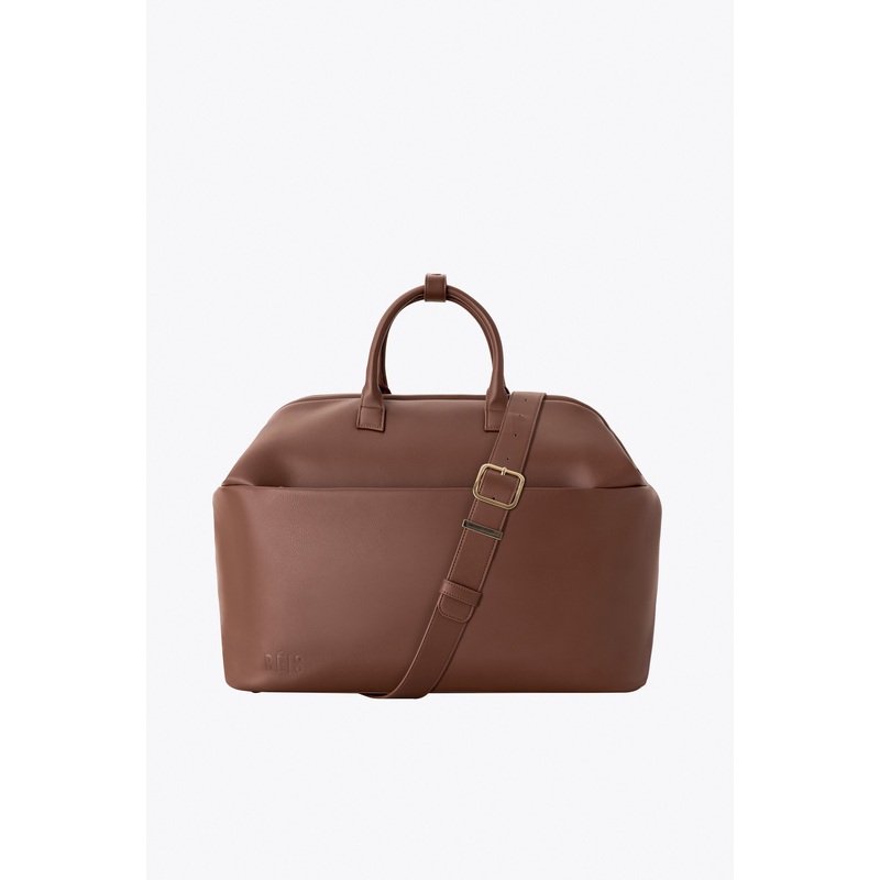 The Essential Weekender in Maple