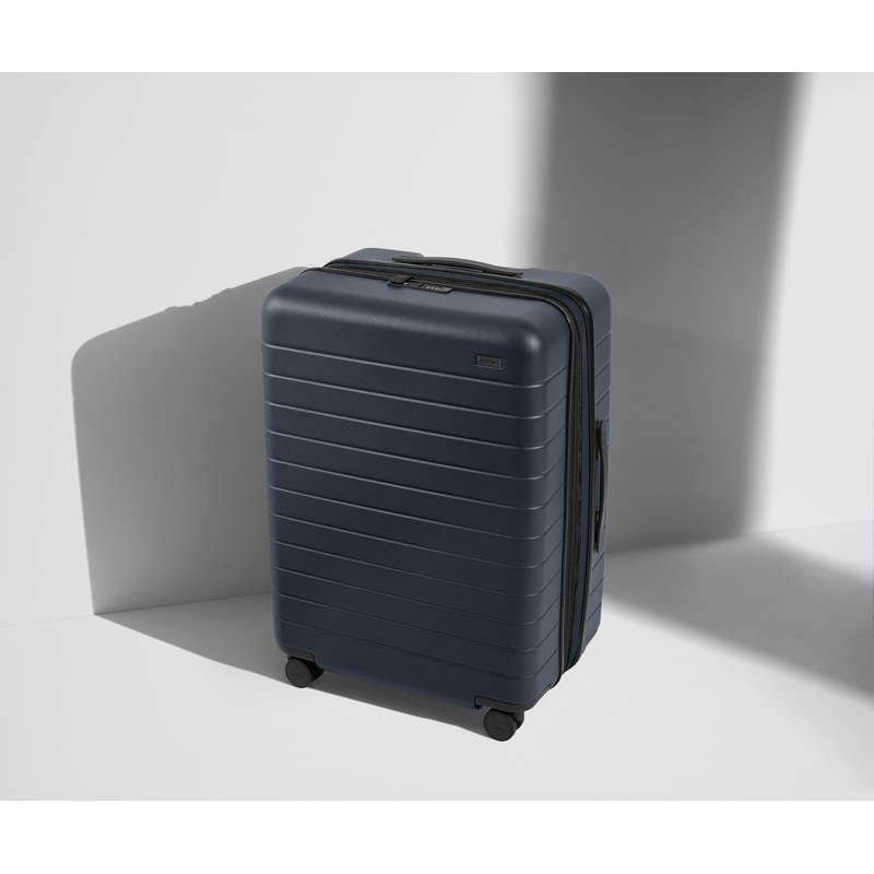 The Medium Flex in Navy Blue Jet Black