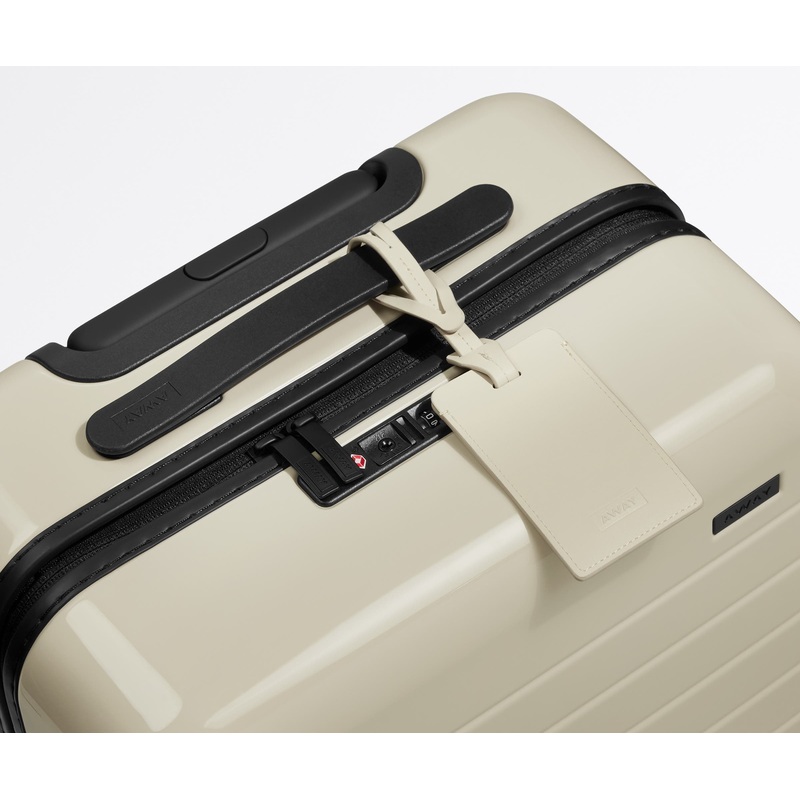 The Luggage Tag in Salt White Jet Black