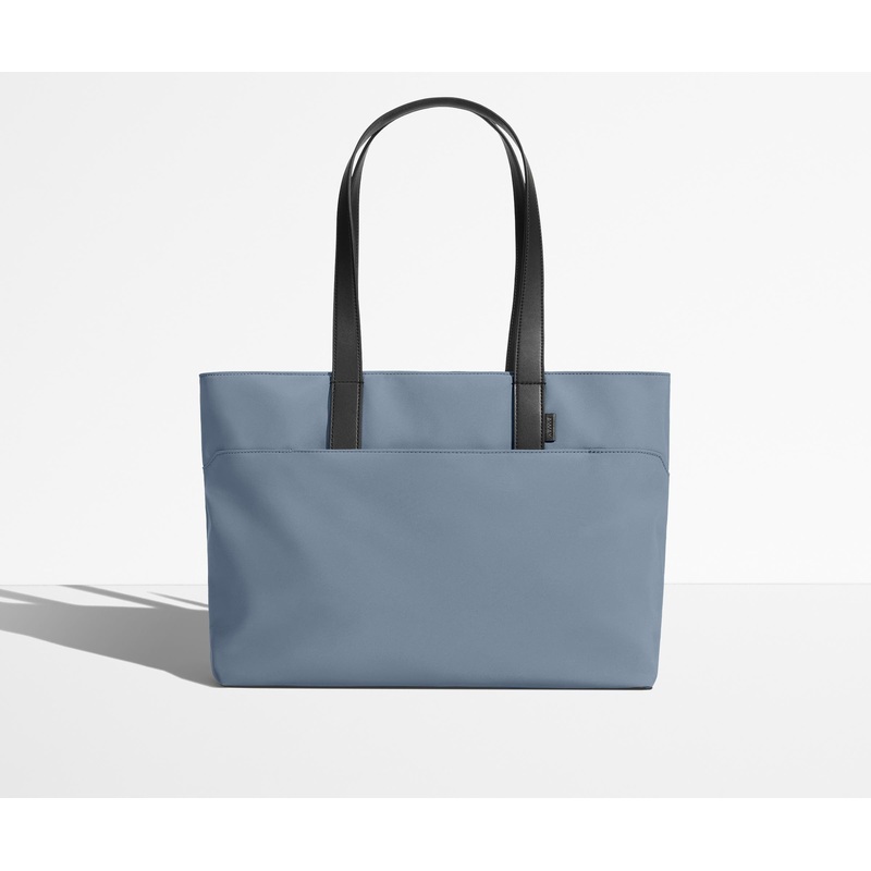 The Everywhere Tote in Coast Blue Jet Black