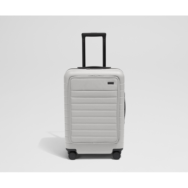 The Executive Bigger Carry-On in Cloud Gray Jet Black