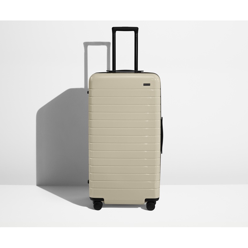 The Trunk in Salt White (Gloss) Jet Black