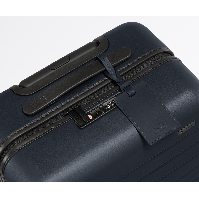 The Luggage Tag in Navy Blue Jet Black