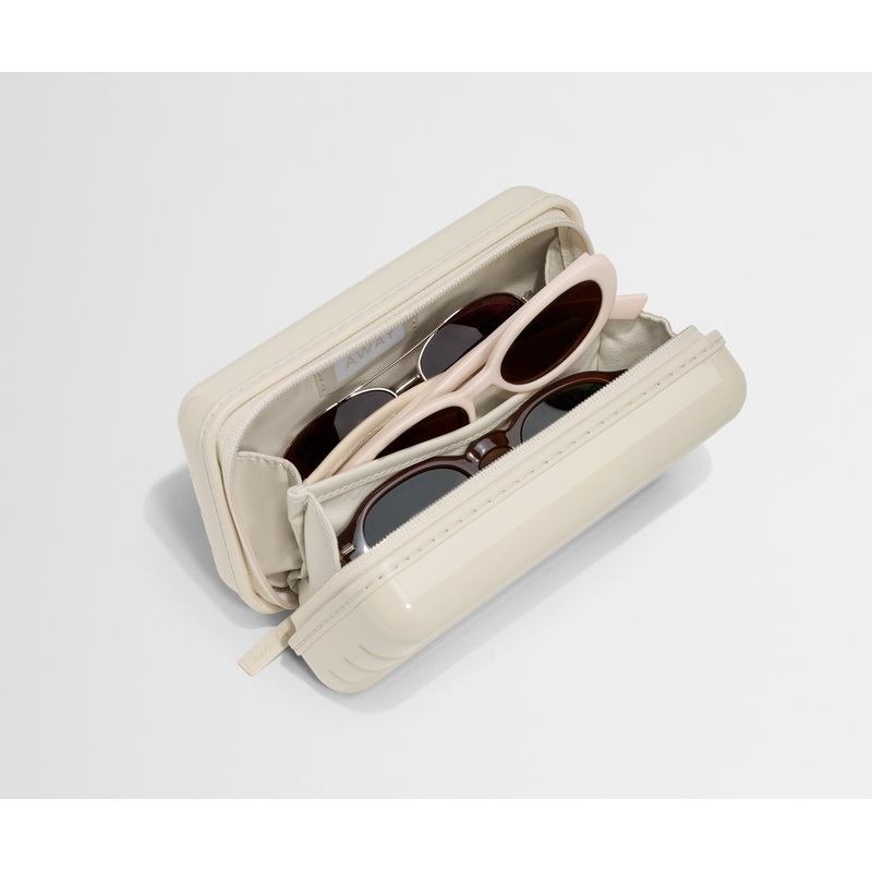 Travel Glasses Case in Salt White (Gloss) Jet Black