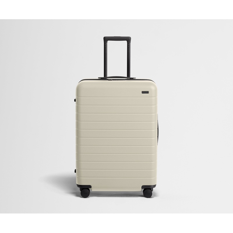 The Medium in Salt White Jet Black