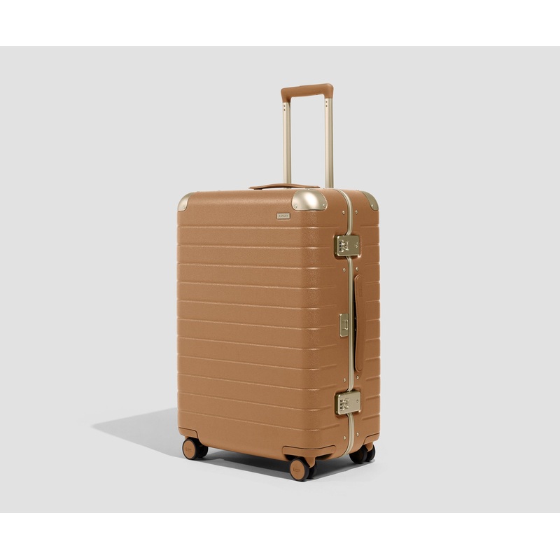 The Aluminum Edge Medium Jet Black