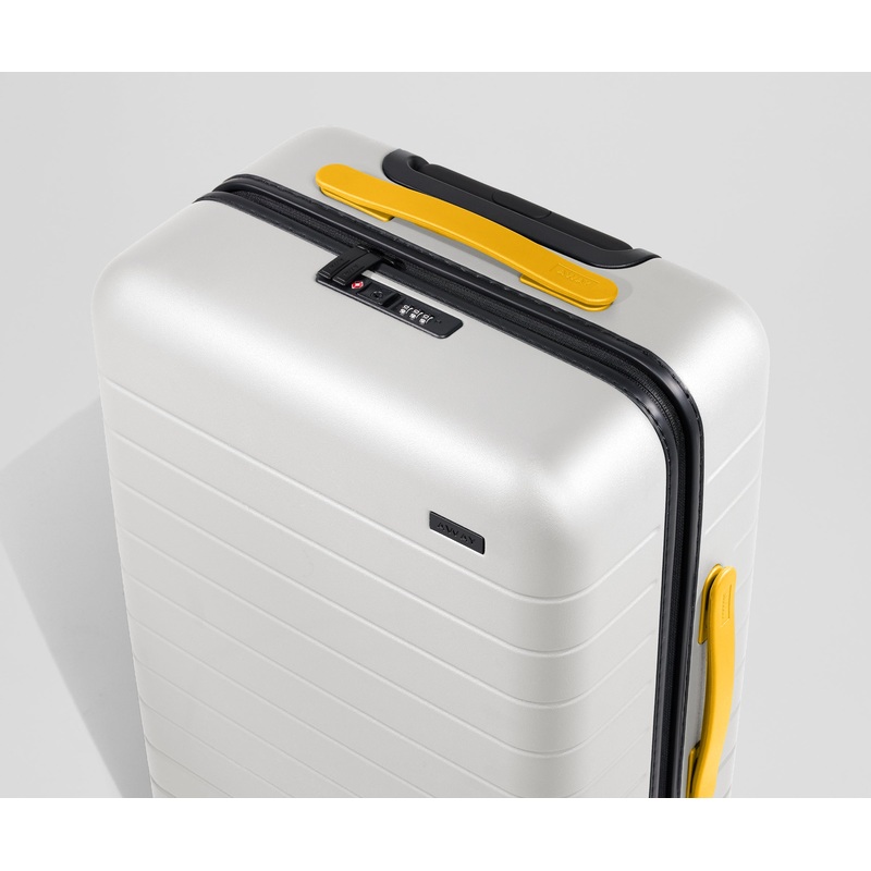 Custom Handle Set in Marigold Yellow Coast Blue