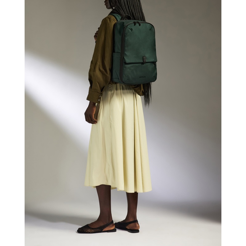 Backpack in Antler Green – Urban Light
